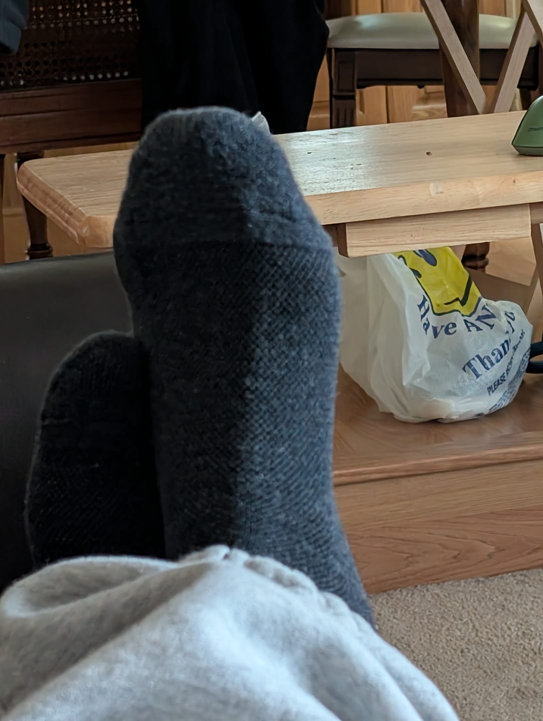 Customer photo review of Bluepacca Alpaca Socks