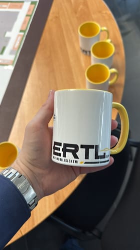 Customer photo review of TassenExpress - Becher Keramik Tasse mit Logo bedruckt 325ml Firmenlogo