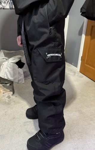 Customer photo review of Threads V2 Snow Pants