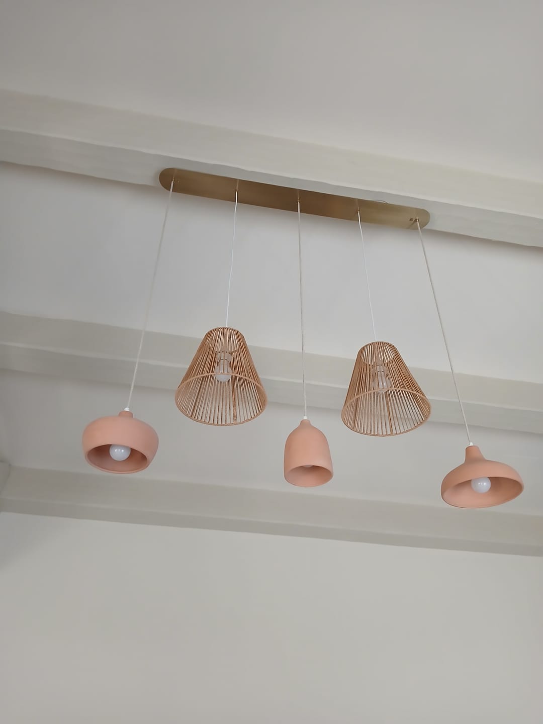Customer photo review of Socle de plafond rectangulaire pour suspensions multiples