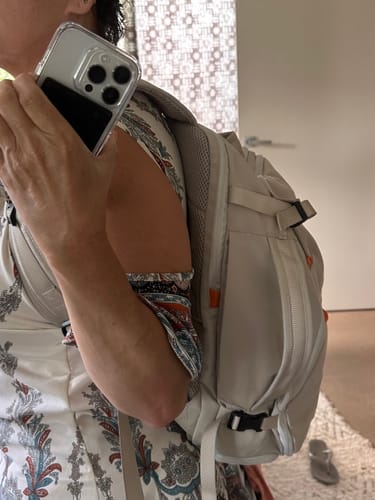 Customer photo review of Faro 29L Carry On Travel Backpack Set
