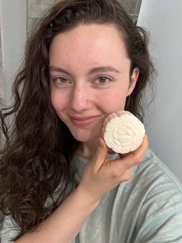 Customer photo review of Essential Oil Shampoo Bar | Chamomile Rose™