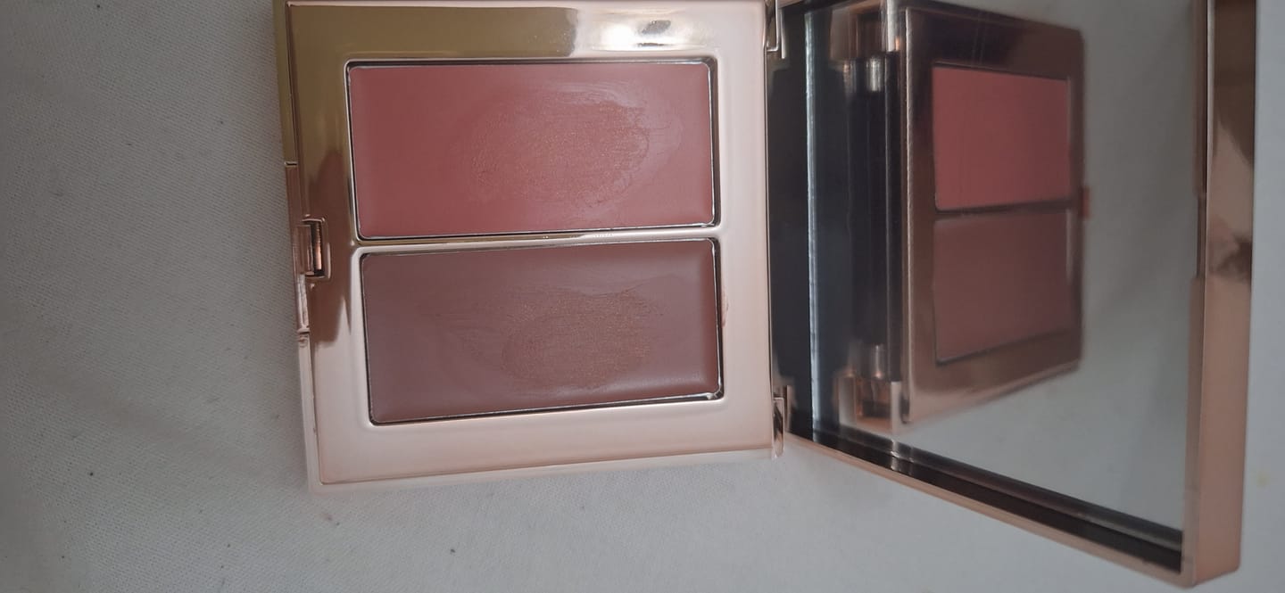 Customer photo review of SOFT BLUSH DUO | 01 LIGHT ROSE & ICE CREAM