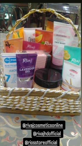 Customer photo review of Rivaj Vitamin C Face Wash 200ml