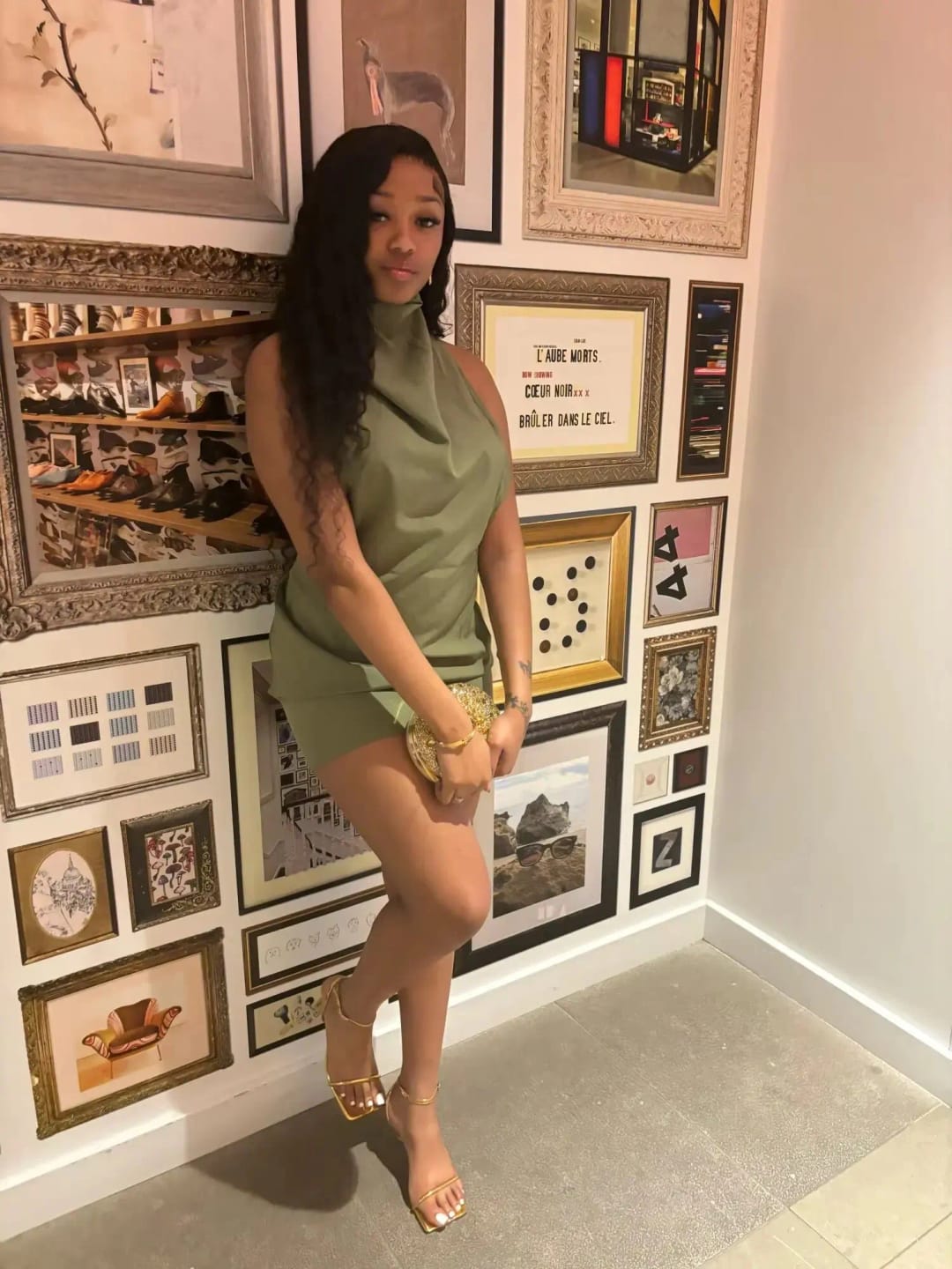 Customer photo review of MORE FACE 360 Glueless Wig Water Wave Invisi Drawstring Wear And Go Wig Quick Install Pre-Bleached And Pre-Cut HD Lace Human Hair Wigs Beginner Friendly