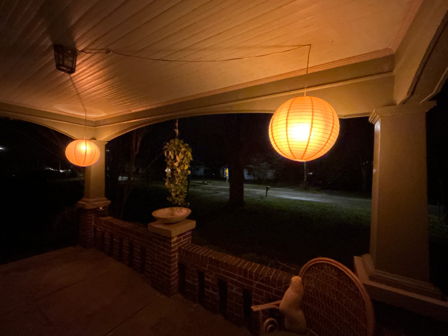 Customer photo review of 20" Persimmon Orange Round Paper Lantern, Even Ribbing, Chinese Hanging Wedding & Party Decoration