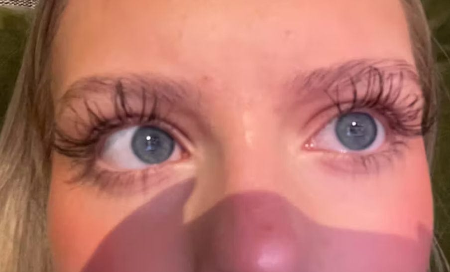 Customer photo review of Eyelash Growth Serum