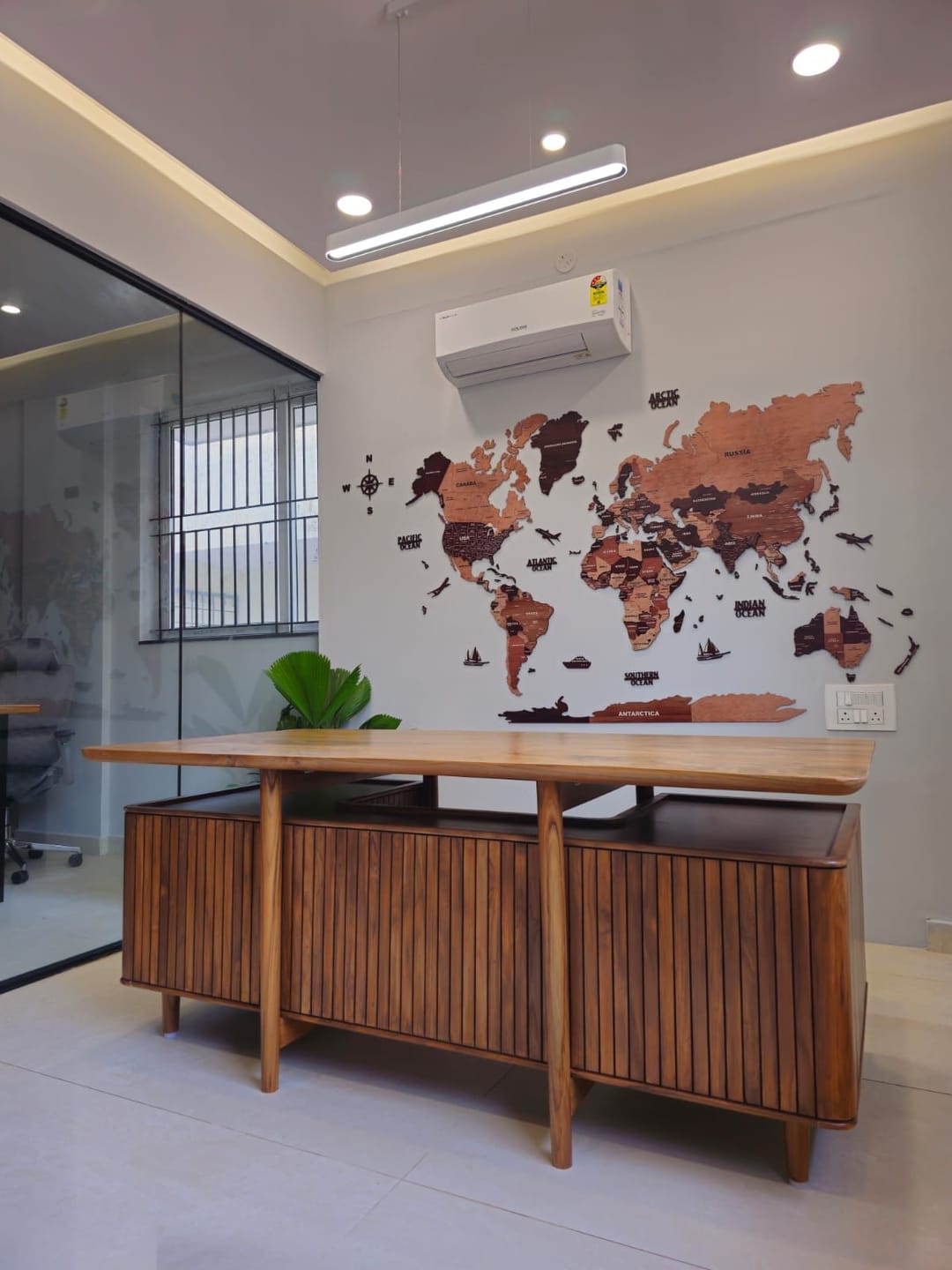 Customer photo review of 3D Wooden Texture Wooden Worldmap