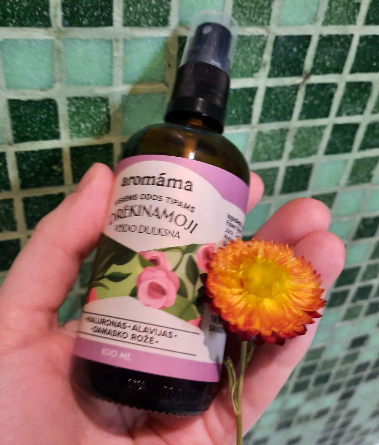 Customer photo review of Drėkinamoji veido dulksna
