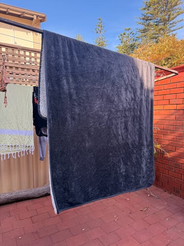 Customer photo review of Waterproof Splash Blanket™ - Emerald Green The OG