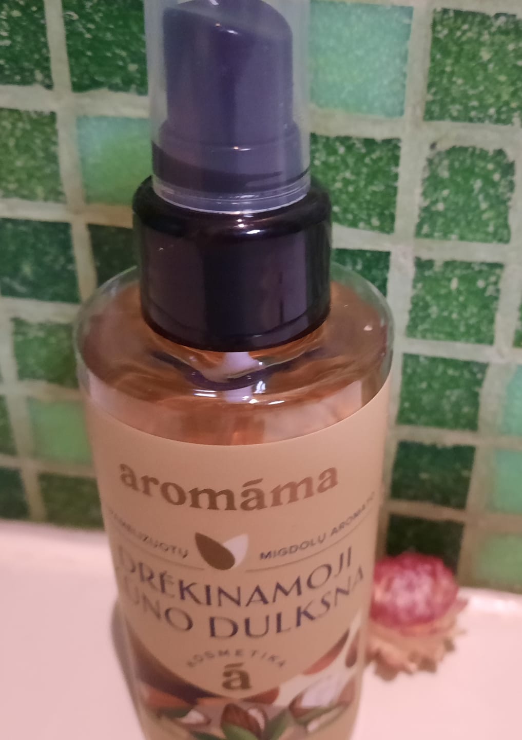 Customer photo review of Karamelizuotų migdolų aromato drėkinamoji kūno dulksna