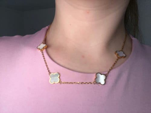 Kundenbewertung mit Foto zu Lucky White Clover Kette