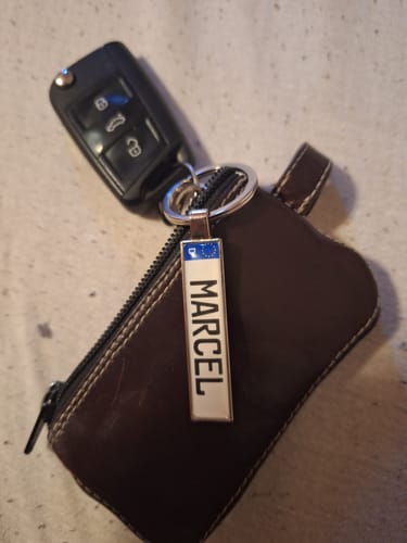 Customer photo review of Kennzeichen Schlüsselanhänger Mini Nummernschild Metall