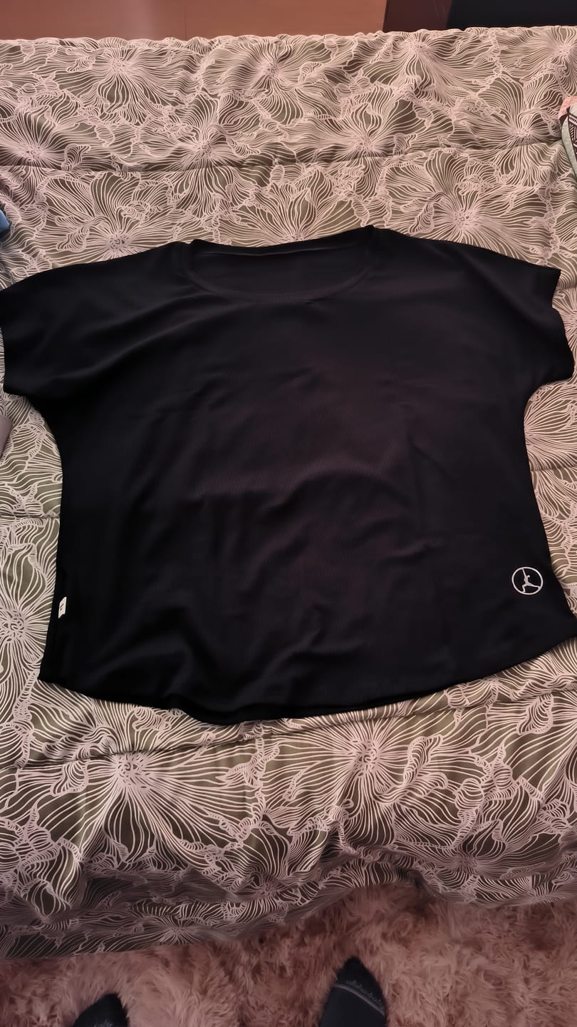 Customer photo review of POLO LUNA BLACK