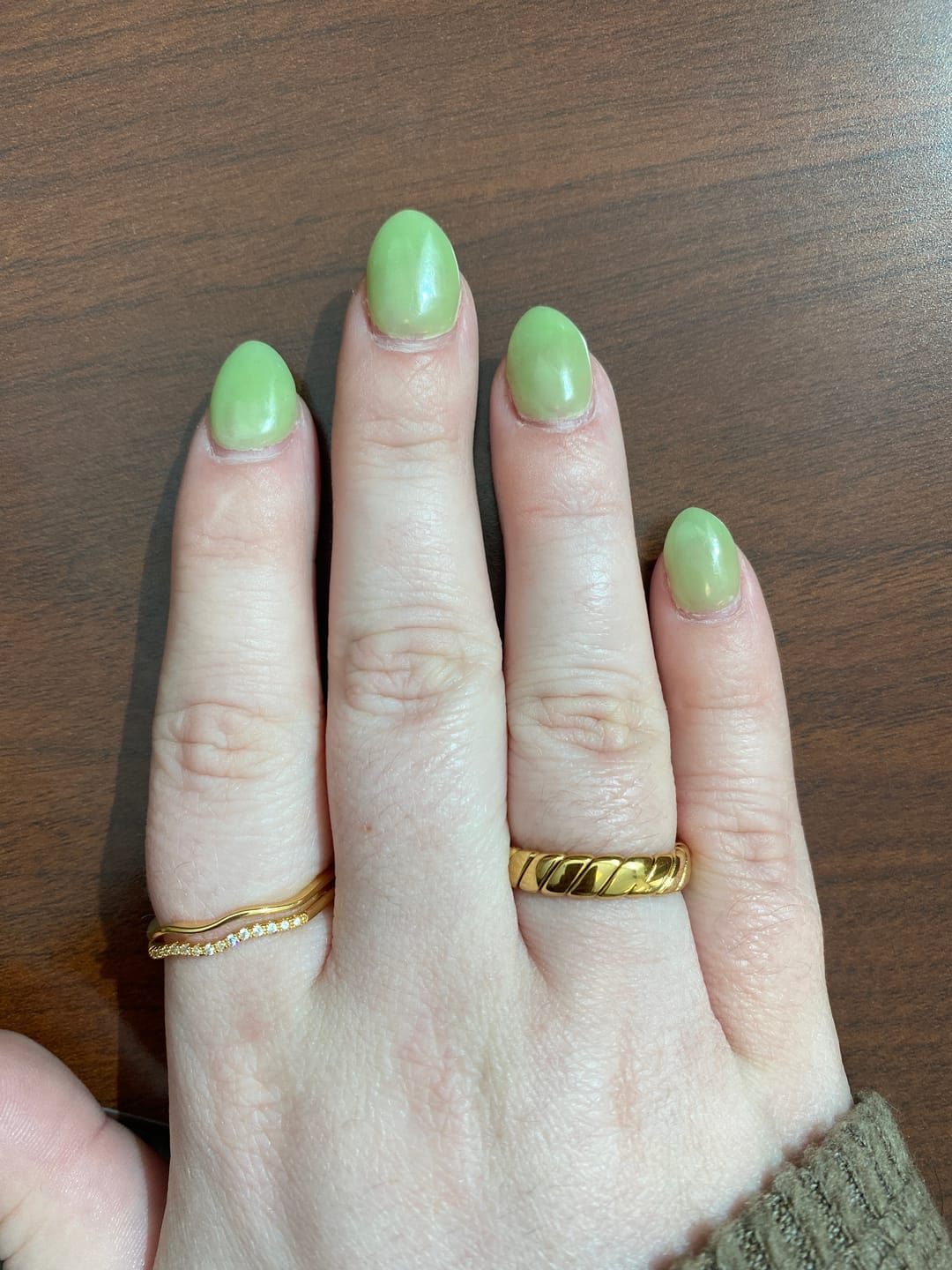 Customer photo review of Calira Twisted Infinity Ring
