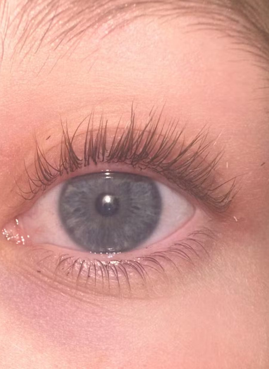 Customer photo review of Eyelash Growth Serum