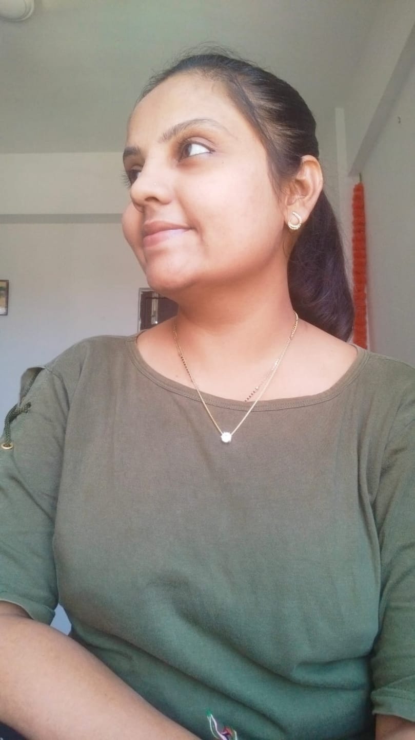 Customer photo review of Almond Stones Stud Earrings