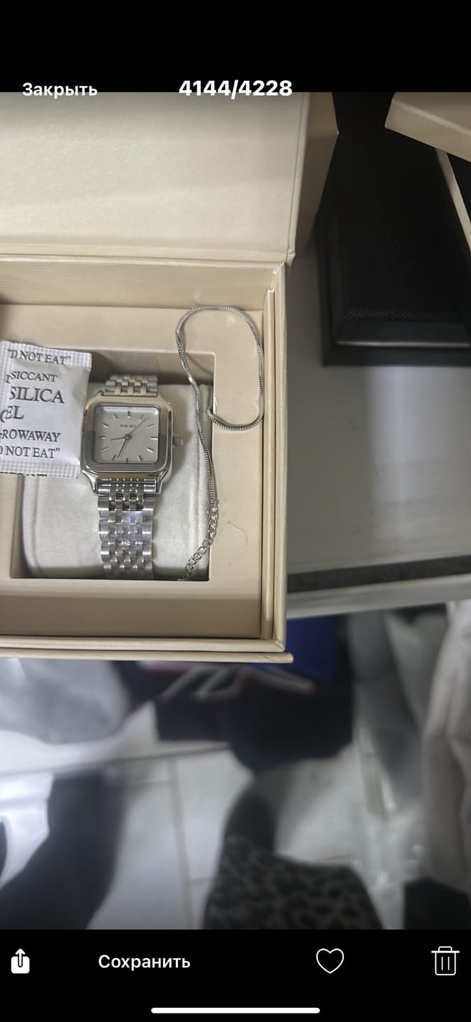 Customer photo review of Macy Silver White