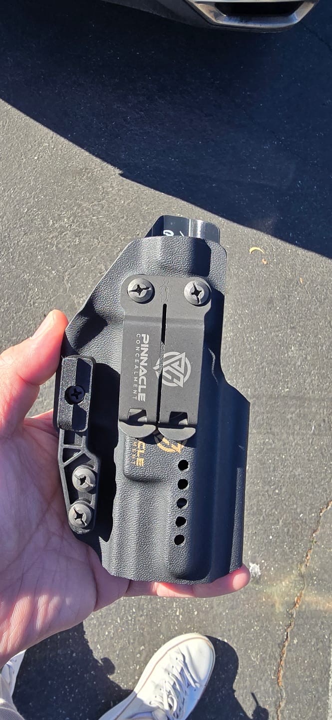 Customer photo review of SIG P320 CARRY/X-CARRY/COMPACT/M18 3.9" - Model 2 AIWB - Non Light Bearing (Quick Ship Black Kydex)