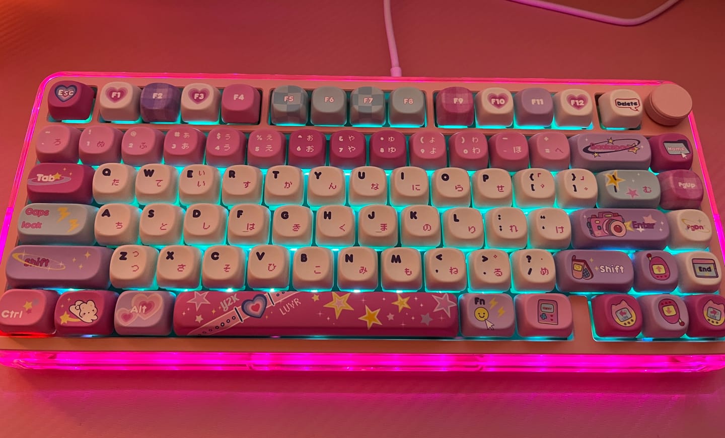 Customer photo review of KiiBOOM x Elyxirine Digital Dreams: Pastel Y2K Keycap Set