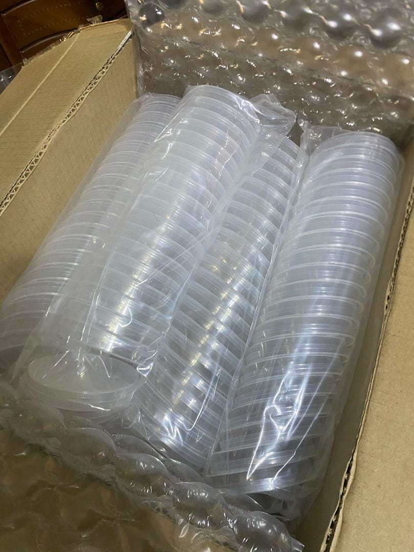 Customer photo review of Autoclavable/Reusable 90mm*15mm Polypropylene Petri Dish