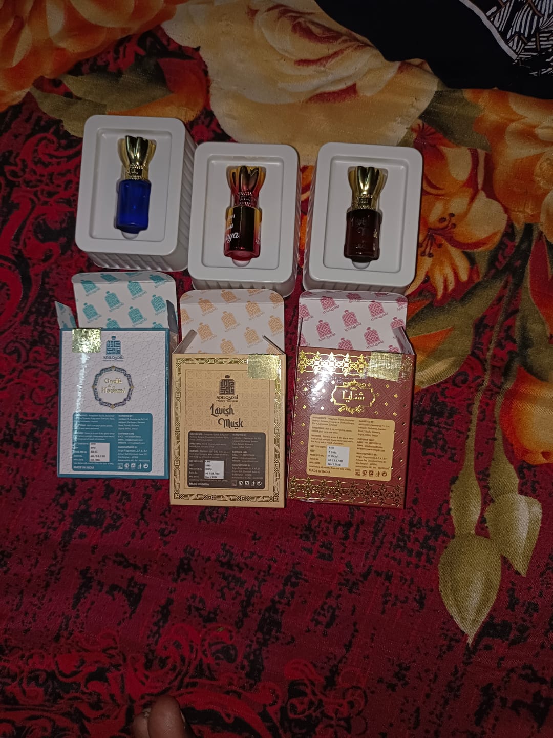 Customer photo review of 3 Pcs Attar Set Shanaya, Lavish Musk And Oudh Al Hashmi 5.5 Ml Each