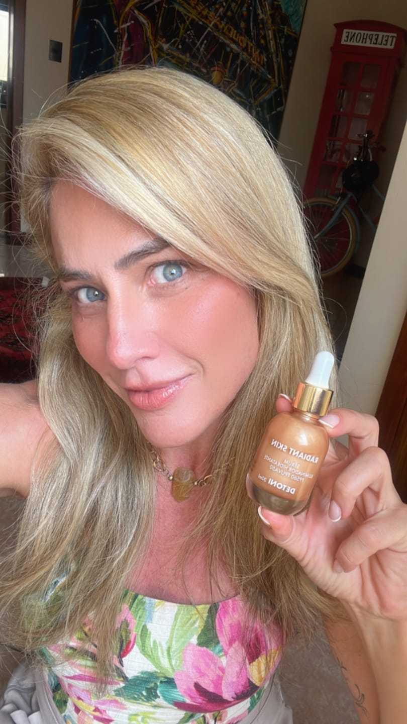 Customer photo review of RADIANT SKIN - BRONZE DROPS