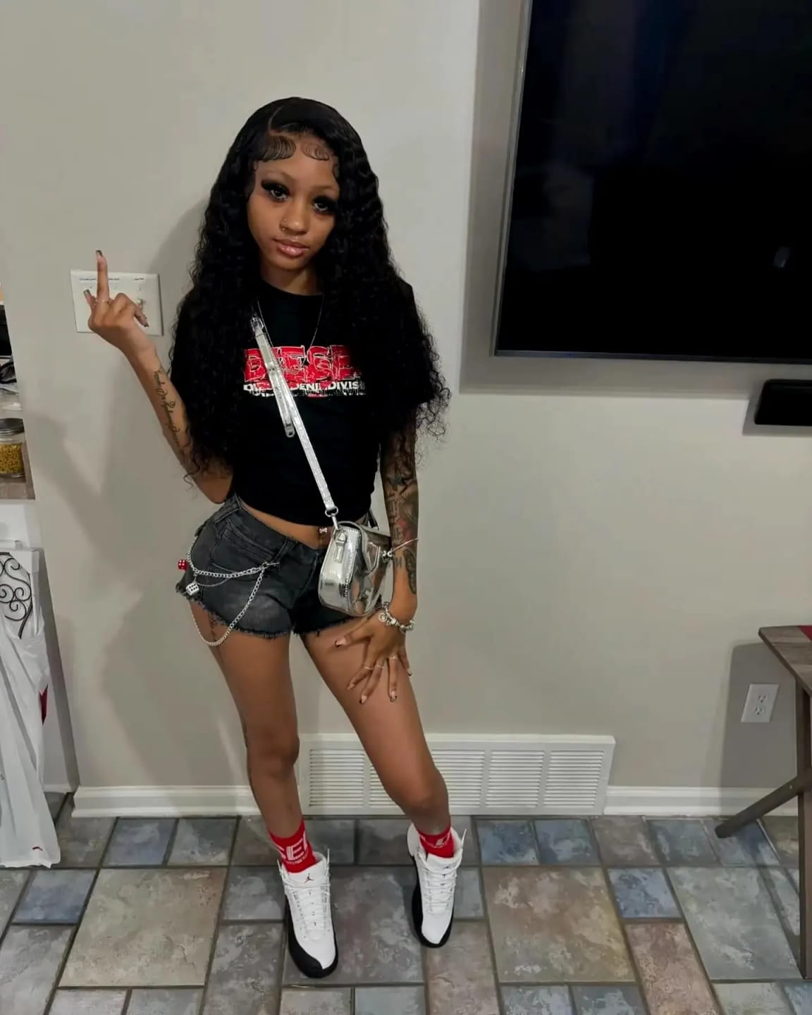 Customer photo review of MORE FACE 360 Glueless Wig Water Wave Invisi Drawstring Wear And Go Wig Quick Install Pre-Bleached And Pre-Cut HD Lace Human Hair Wigs Beginner Friendly