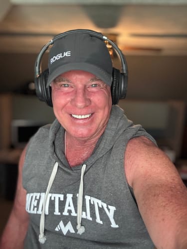 Customer photo review of VARSITY SLEEVELESS HOODIE - GRAY