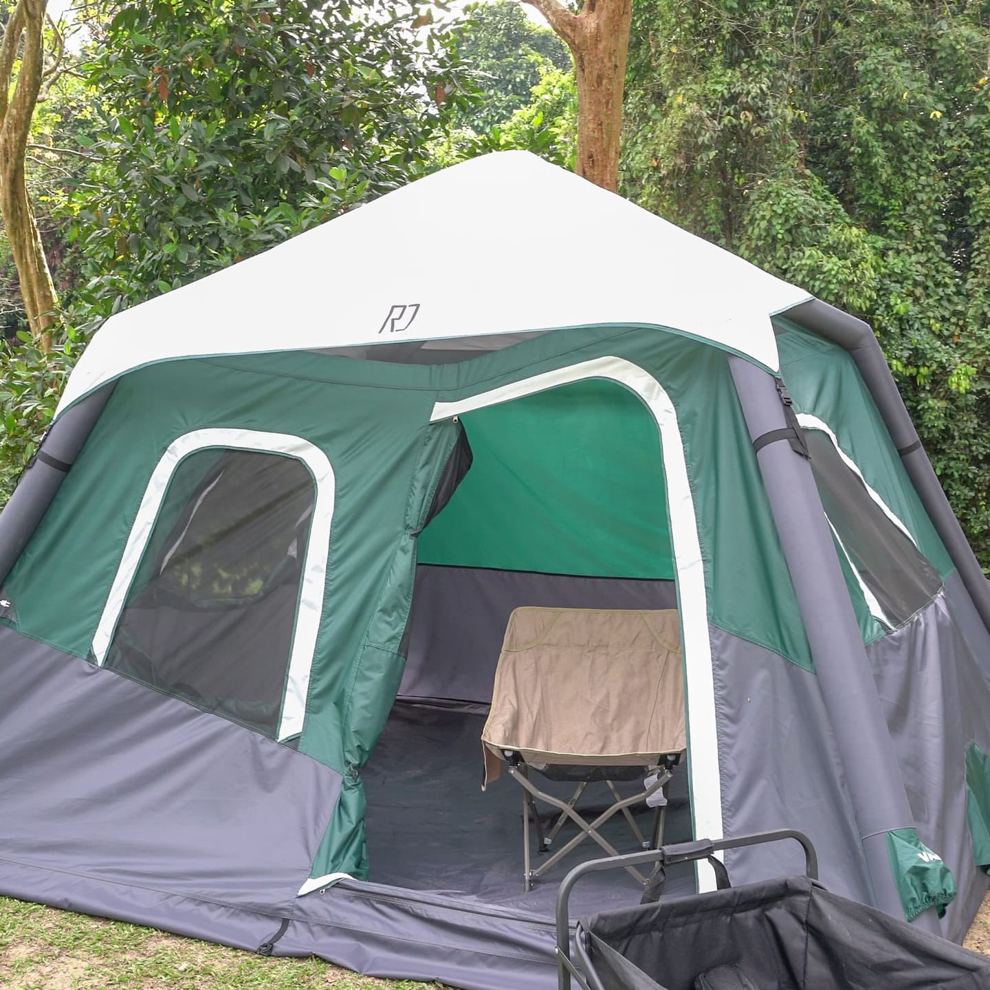 Customer photo review of Extra Large-Sized 2 Step Cabin Tent (Up To 10 Person).
