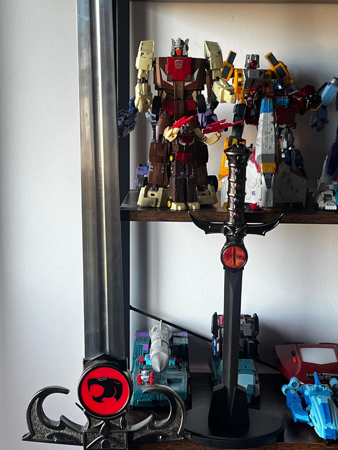 Customer photo review of Thundercats - Sword Of Omens Dagger Eye Of Thundera