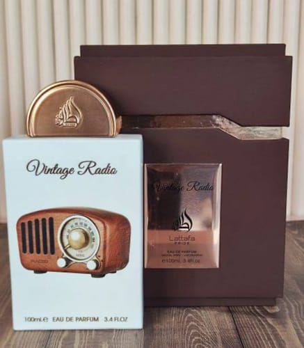 Reseña con foto de un cliente sobre Perfume Unisex LATTAFA VINTAGE RADIO 100 ml EDP