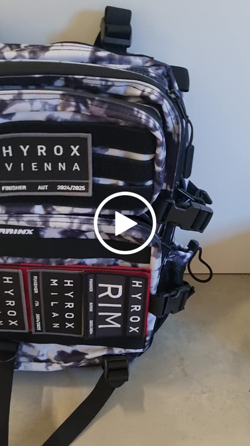 Customer video review of Panel de Velcro para Mochilas V1 de 25L Rojo