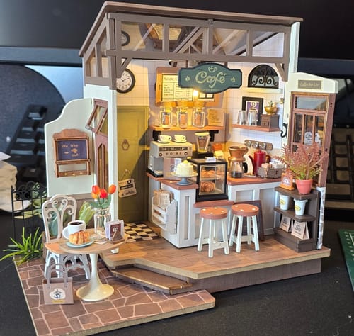 Customer photo review of No.17 Cafe Miniature House | Anavrin