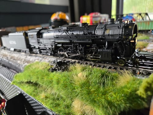 Customer photo review of BLI 7893 ATSF 2-8-4 Berkshire, T1a #4196, 4-axle Tender, Disk Main Driver, Paragon4 Sound/DC/DCC, Smoke, HO