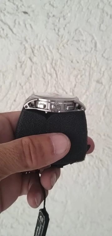 Customer photo review of Stainless Steel Watch VK63 100M Water Resistant Sapphire Glass — Black | KIMLUD