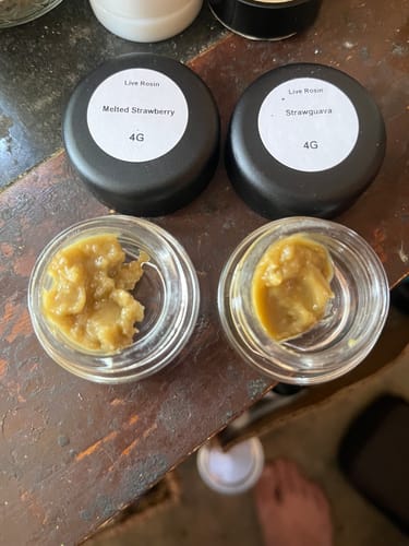 Customer photo review of Strawguava