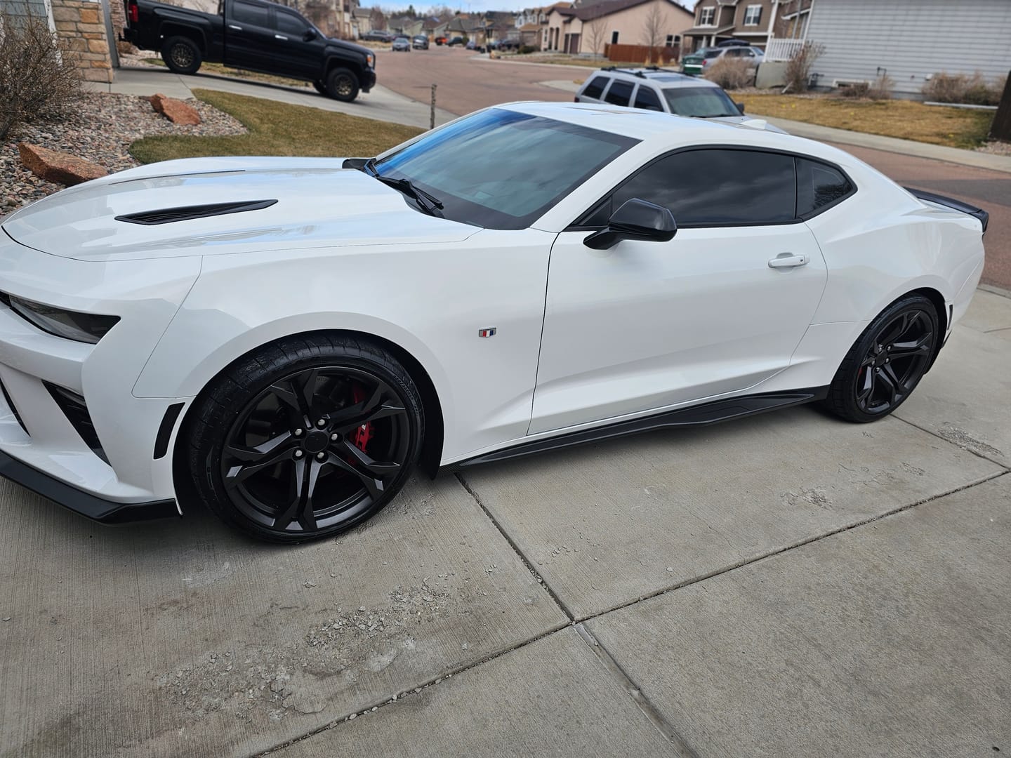 Customer photo review of 6th Gen Camaro ZL1 Conversion Side Skirts