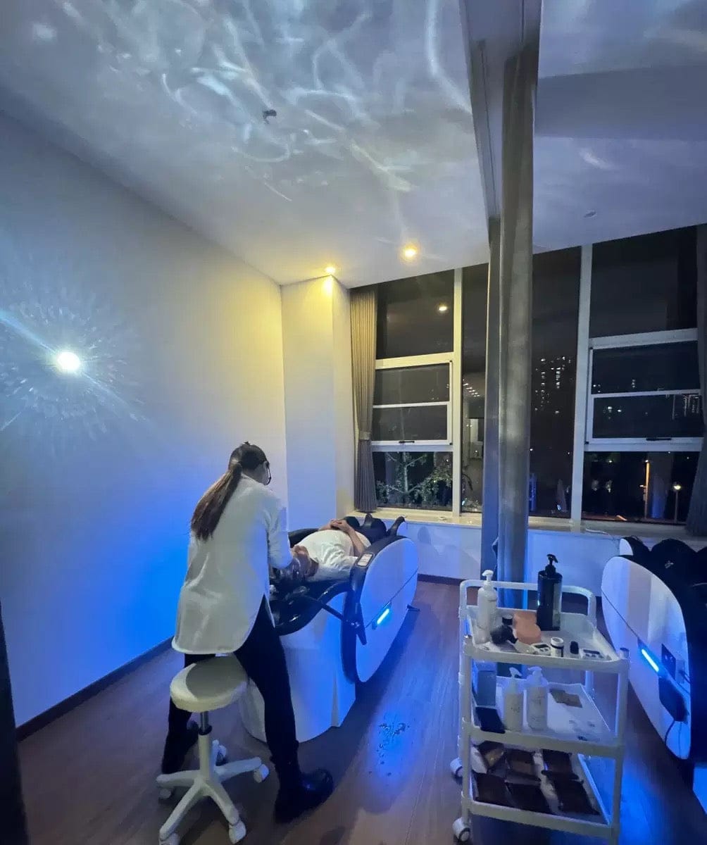 Customer photo review of Plumbed Lux Salon Spa Full Body Massage Head Spa Bed XTC908
