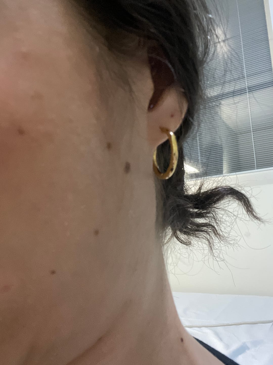 Customer photo review of Brinco Trio de Argolas Banhado em Ouro 18K