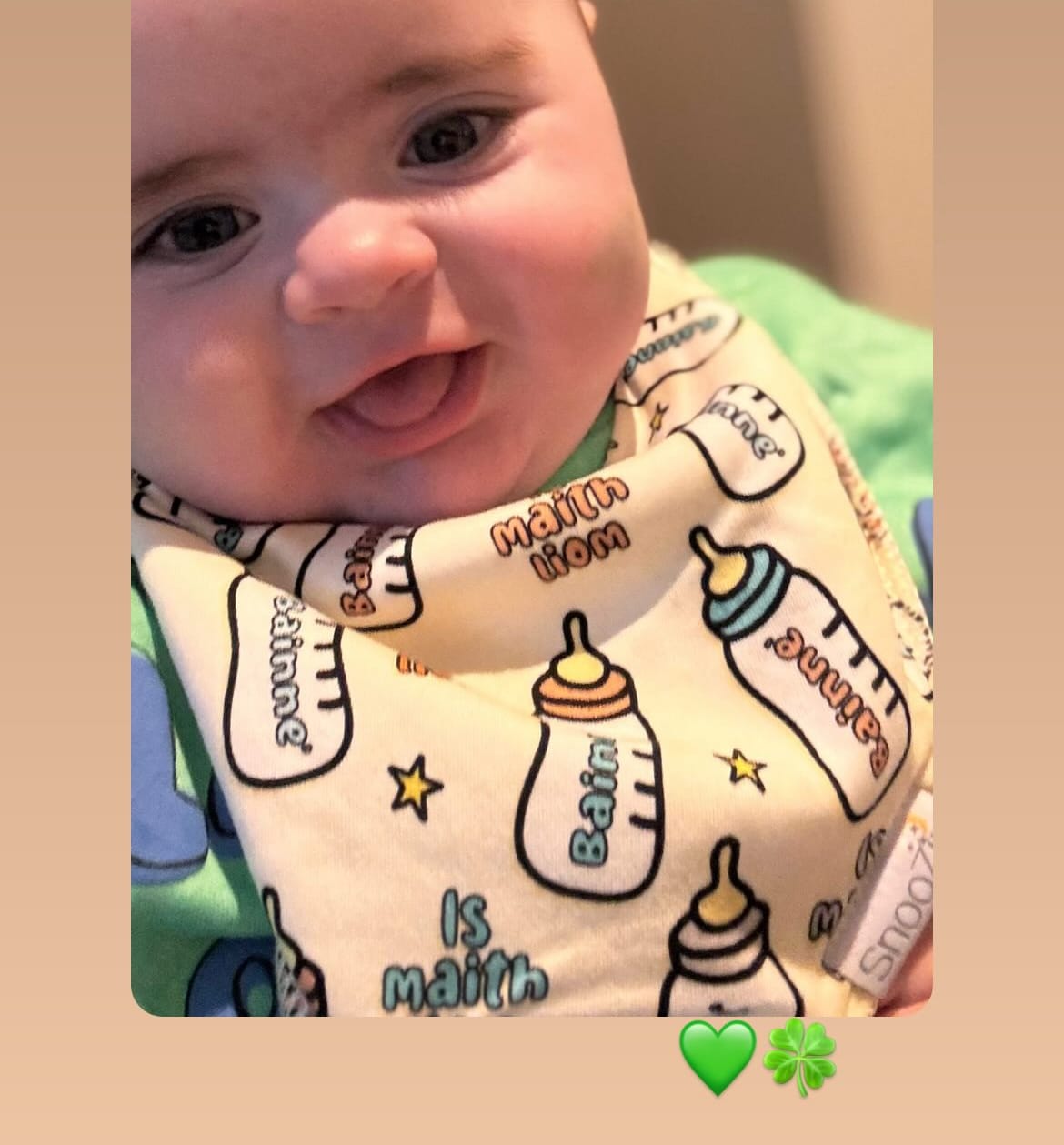Customer photo review of Bainne Teething Bib