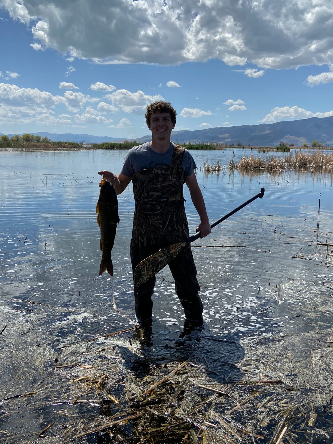 Customer photo review of Seeker Pro Insulated Duck Waterfowl Hunting 1400 Gram 3M Thinsulate Neoprene Chest Waders