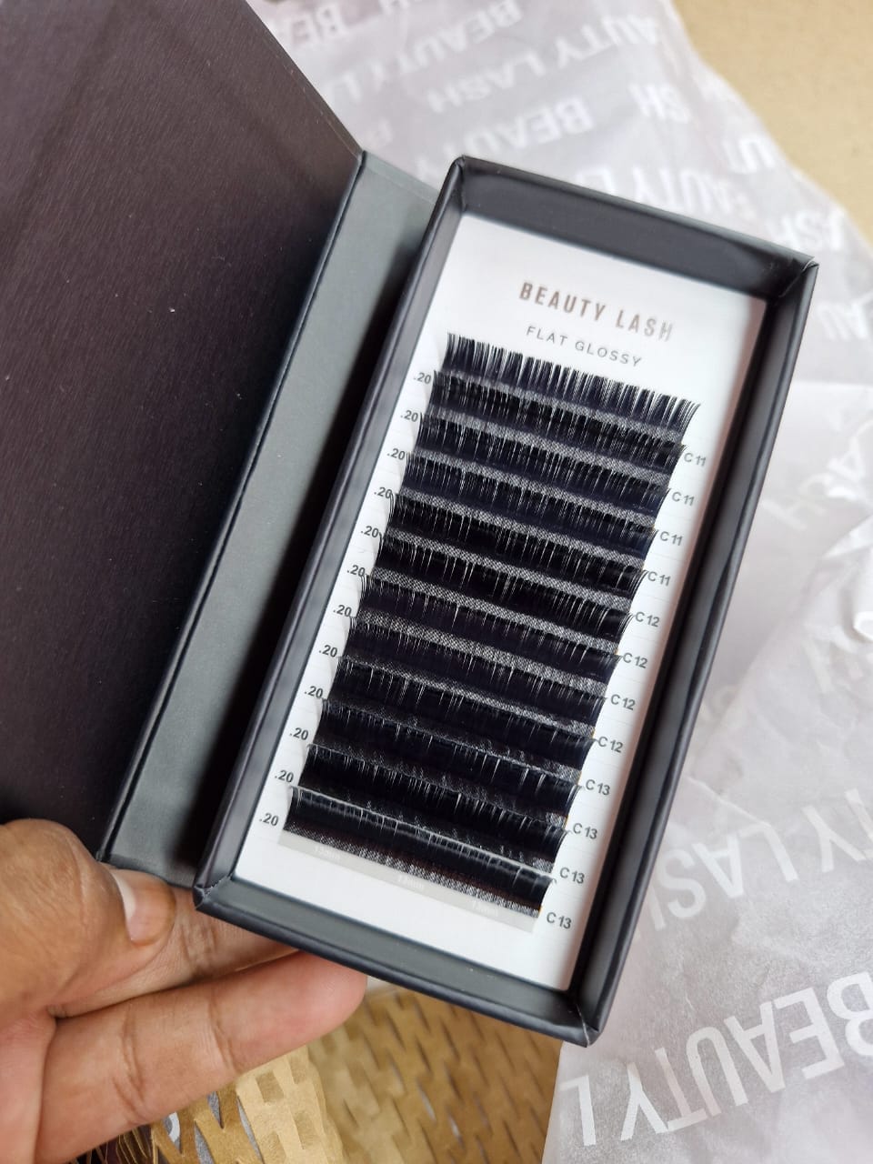 Customer photo review of Flat Glossy Lashes
