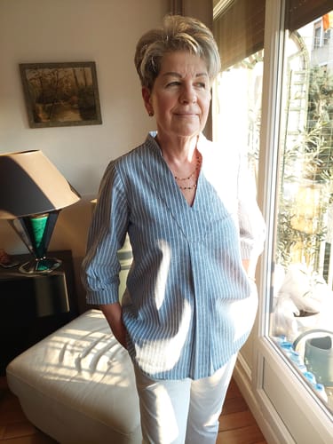 Customer photo review of Blouse Isabeau - coton/lin rayé bleu