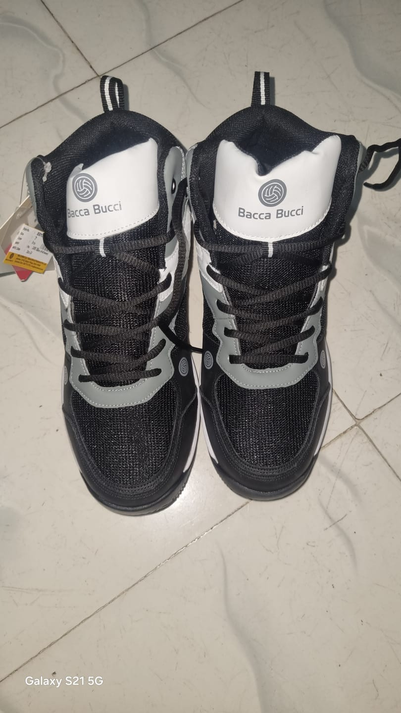Customer photo review of Bacca Bucci Wager