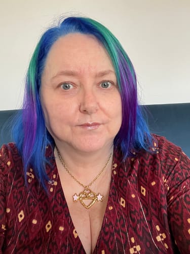 Customer photo review of Heart Piercer XL Necklace Gold