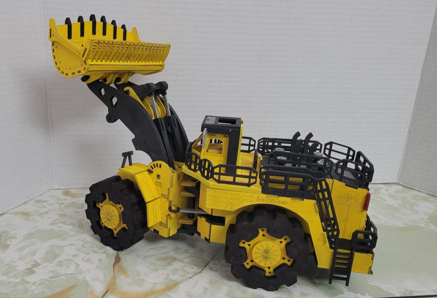 Customer photo review of Rokrgeek 994 Forklift 3D Wooden Puzzle