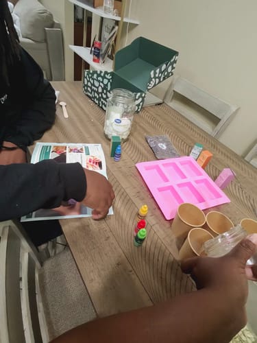 Customer photo review of This Month's Craft Subscription Box
