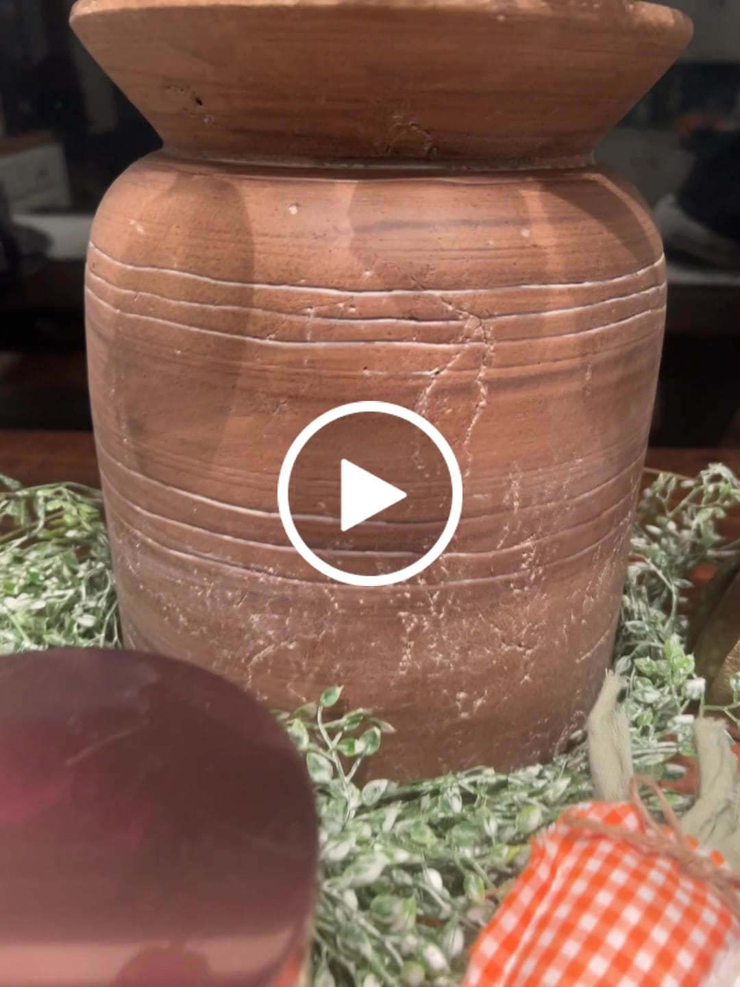 Customer video review of Dexter Line Pattern Pot