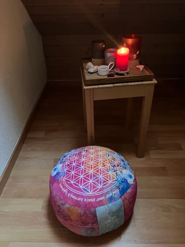 Customer photo review of THE SPIRIT OF OM® Meditationskissen (rund) / PINK FANTASY